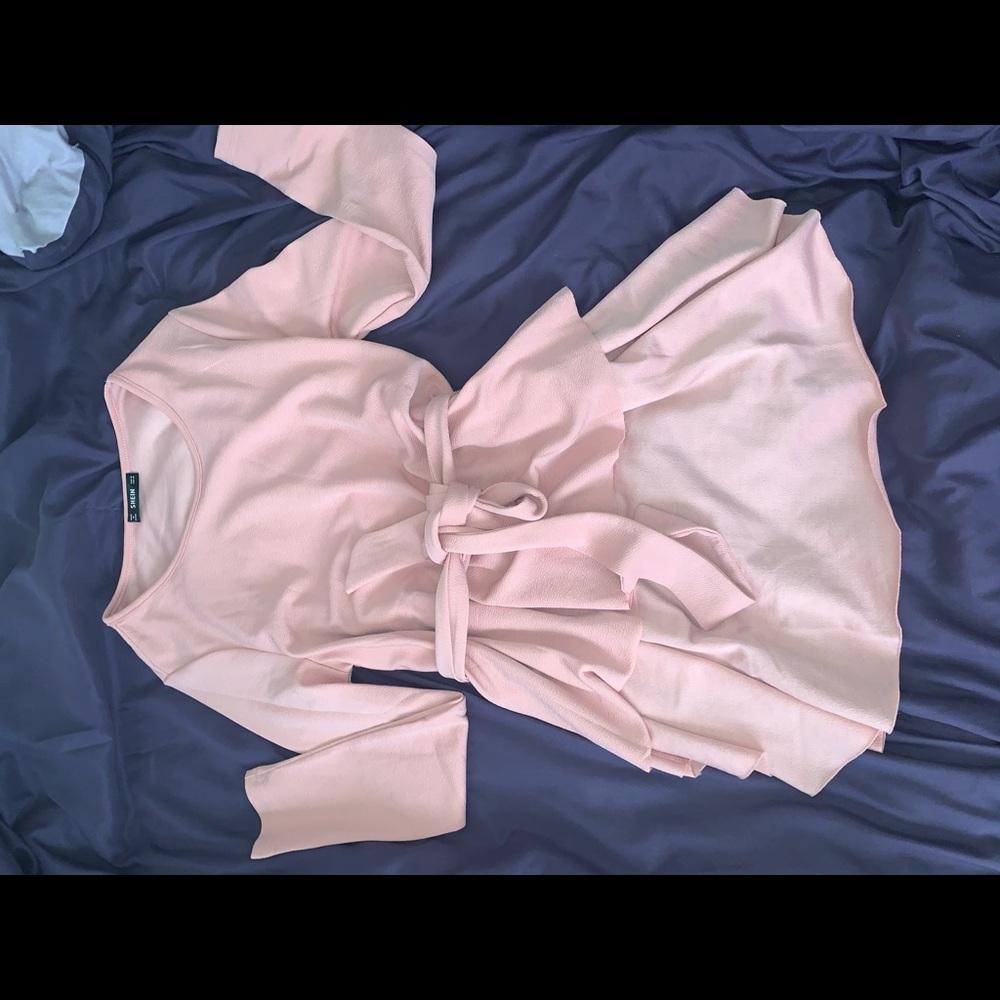 Pink/Mauve colored long sleeve top